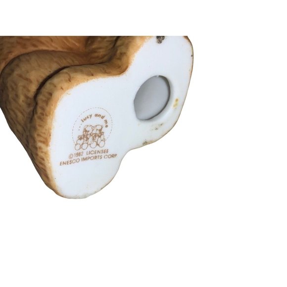 Enesco Lucy and Me Figurine Lucy Rigg Football Player Bear 1982 - Picture 6 of 7